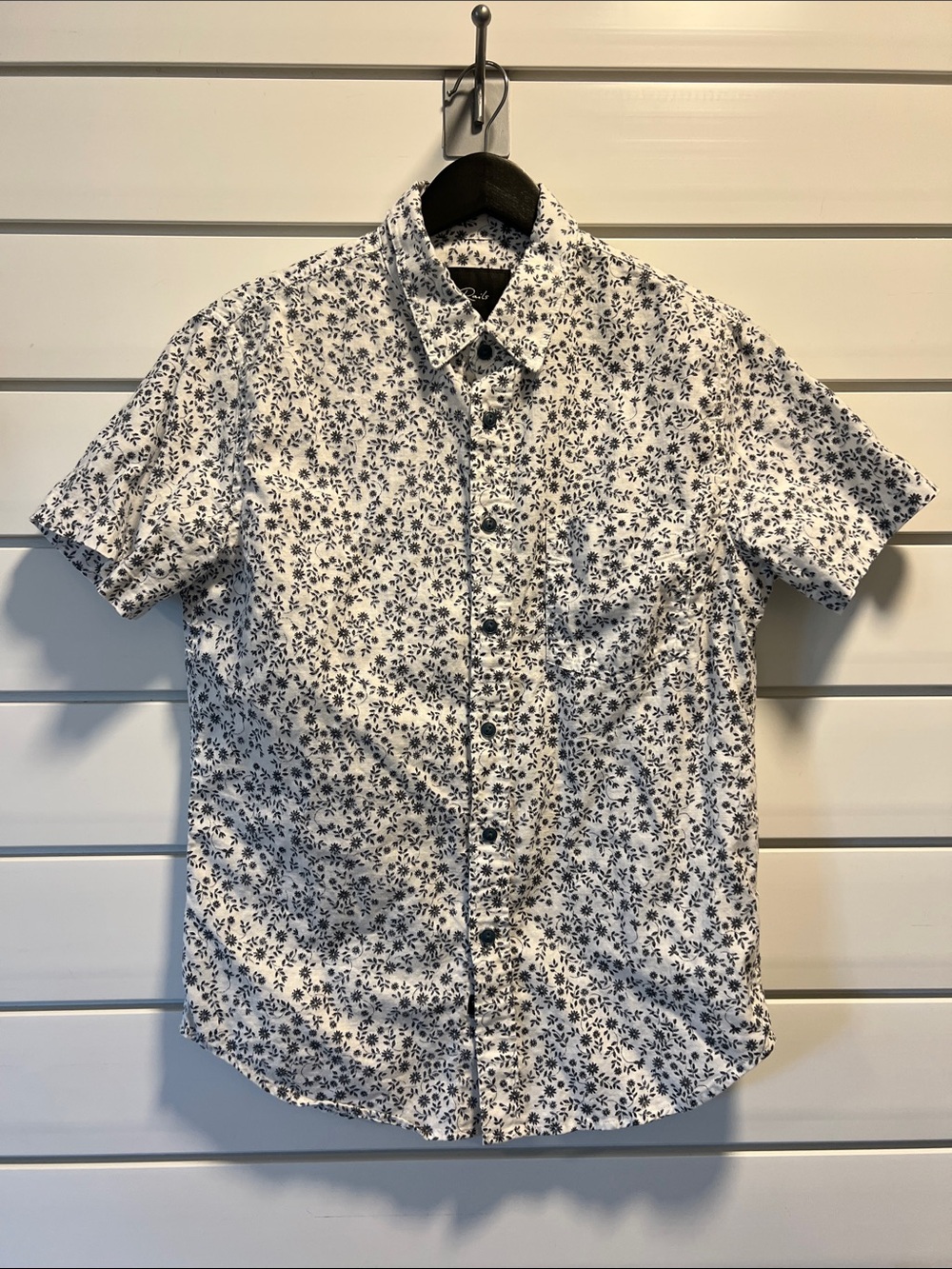 Rails Men's Short-Sleeve Floral Button-Up Shirt - White with Navy Floral